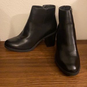 ASOS Raid Black Chelsea Boots (UK Size 8)